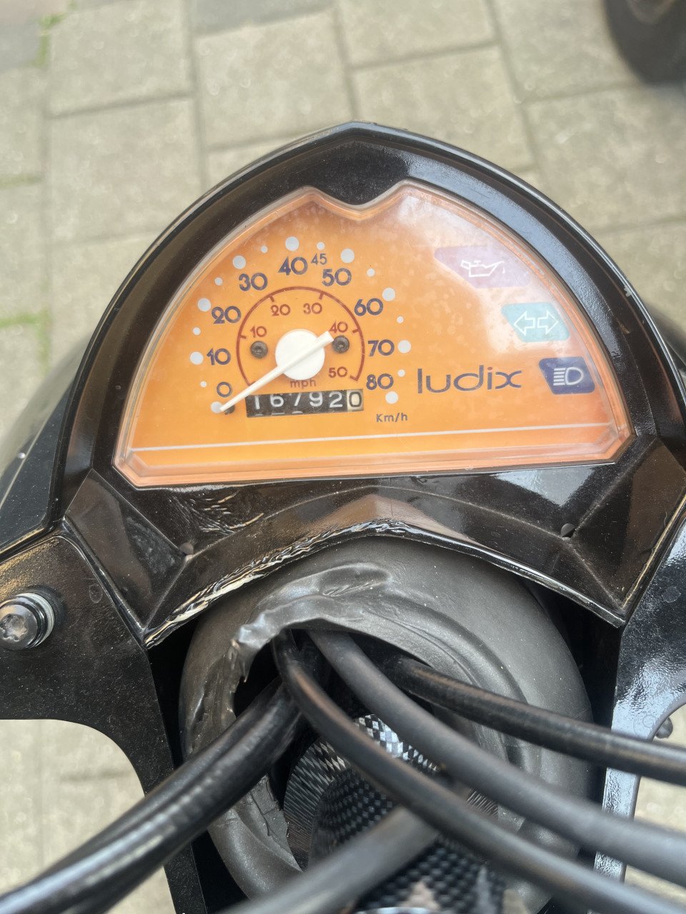 Peugeot ludix met ontstekingsprobleem.
