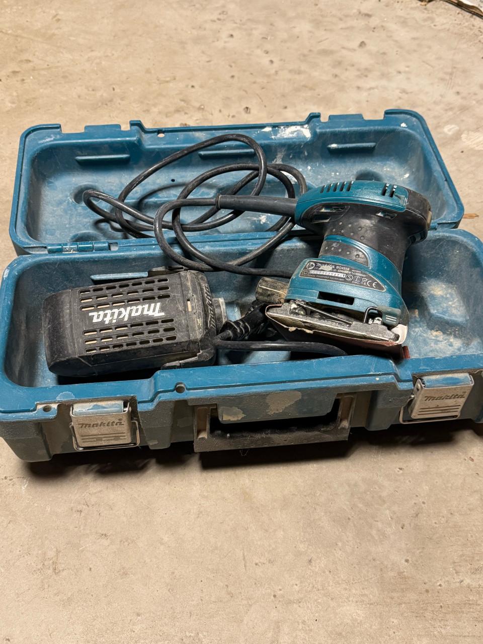 Makita vlakschuurmachine BO4556