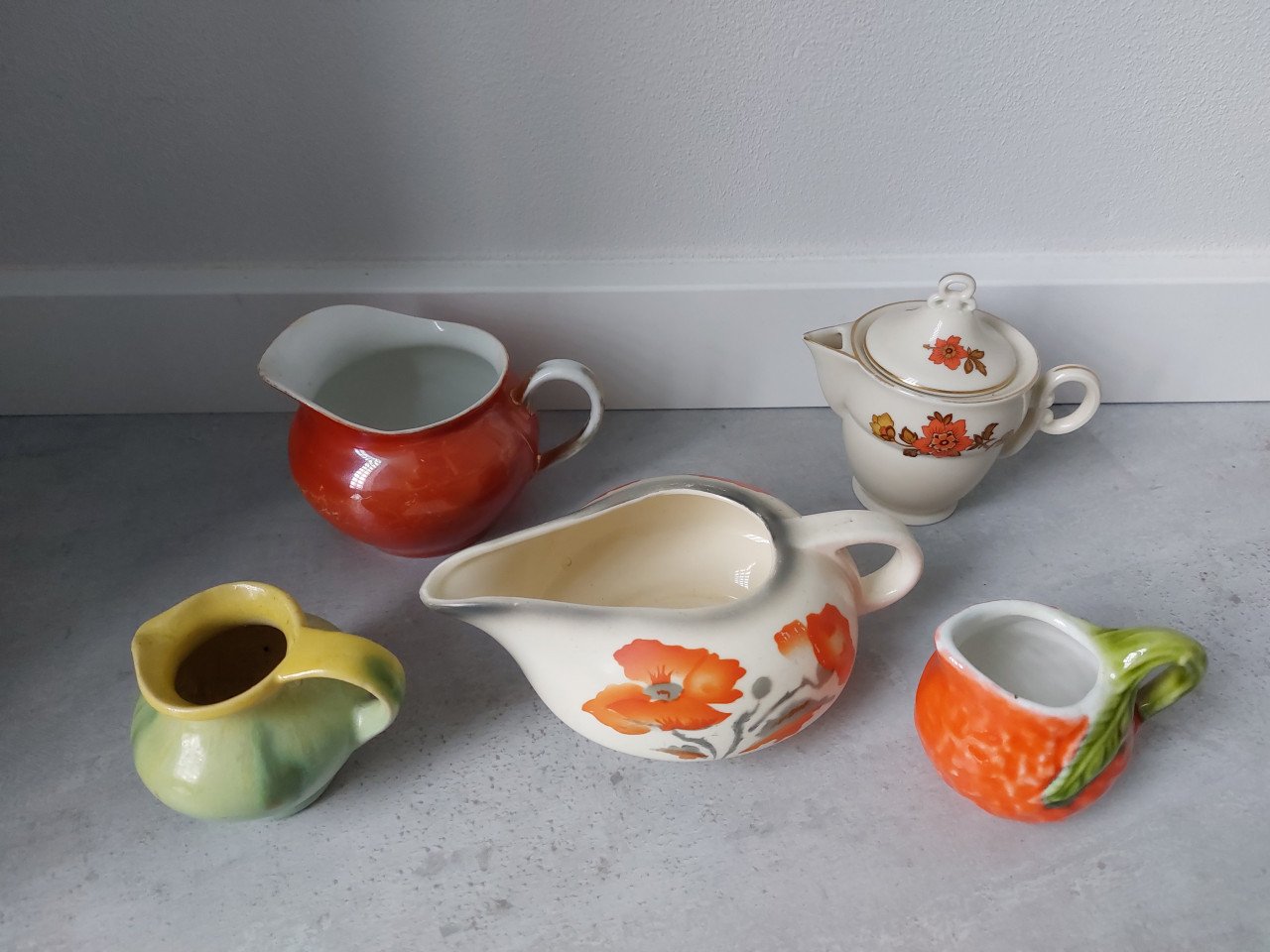 Verzameling Koffie - Theepot en Kannetjes.