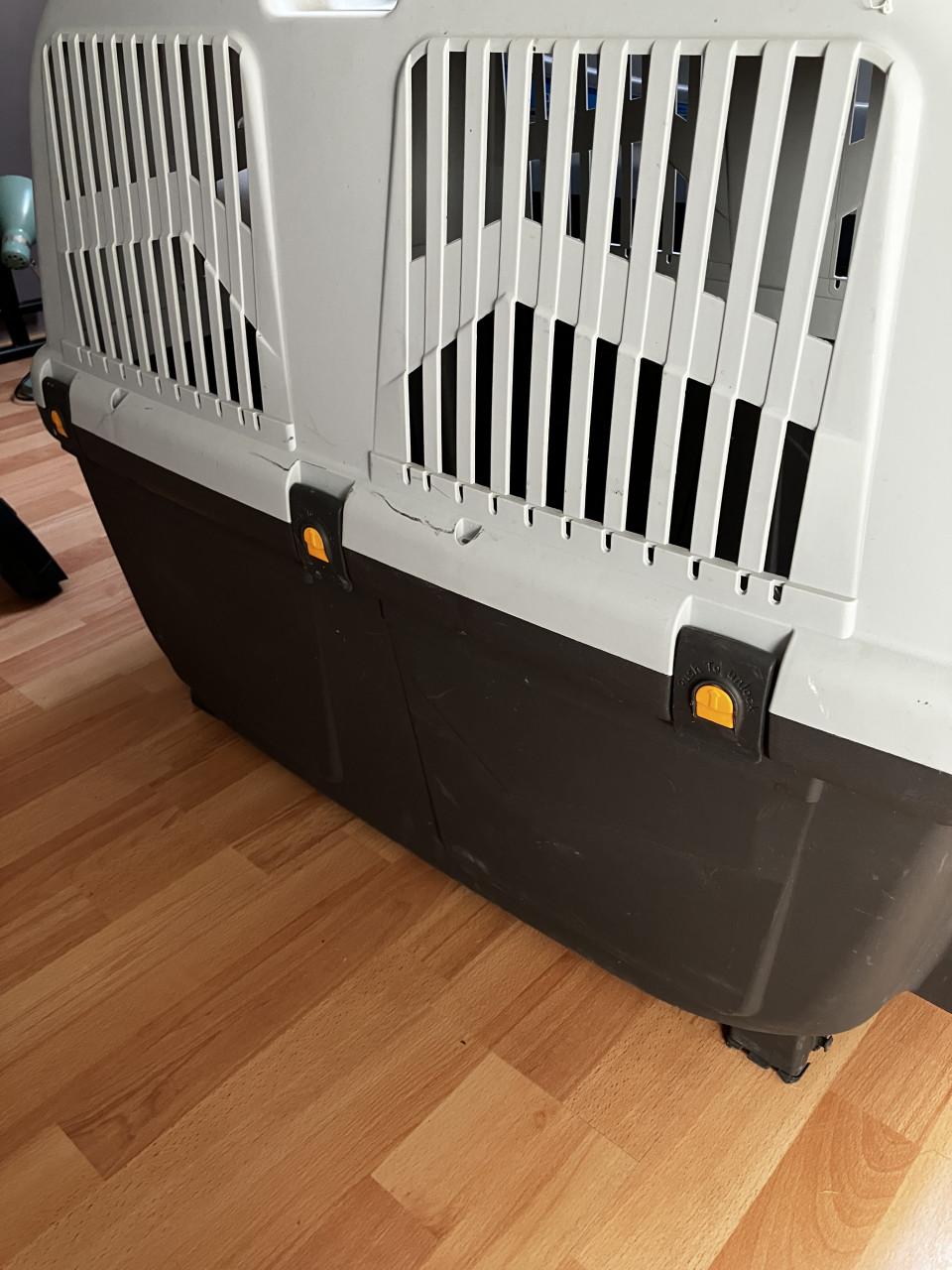 Te Koop : ReisBench/Kennel SKUDO