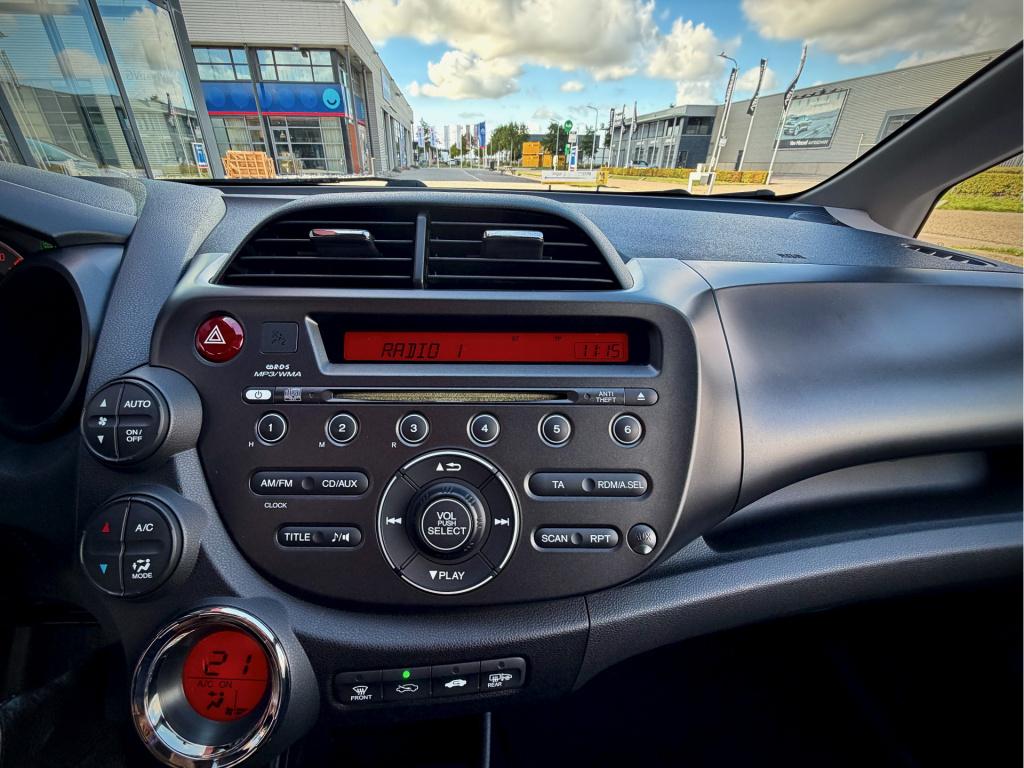Honda Jazz 1.4 comfort plus ecc cruise