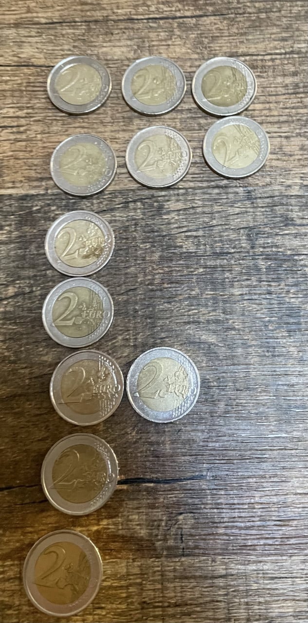 Verschillende 2 euromunten