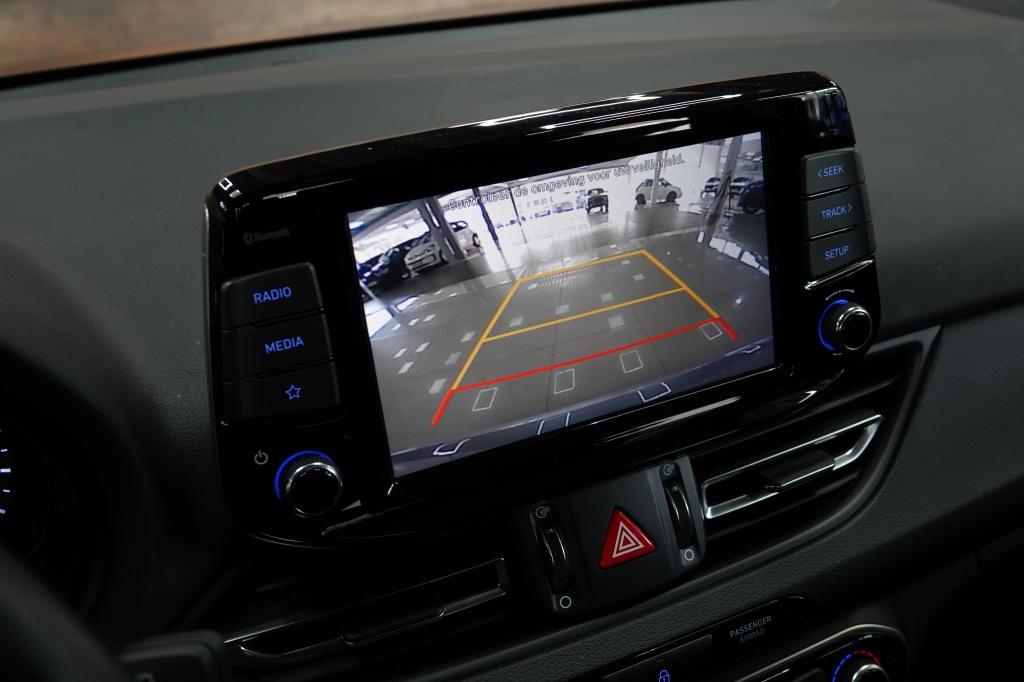 Hyundai I 30 1.0 t-gdi mhev | camera | cruise | carplay | pdc |