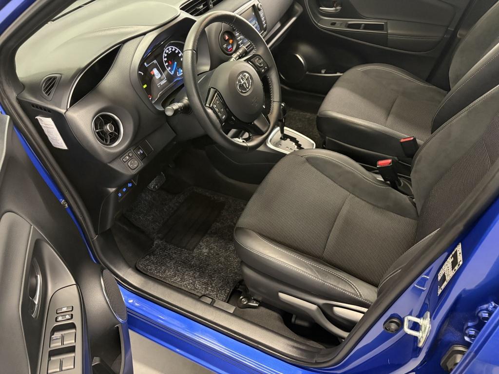Toyota Yaris 1.5 hybrid executive
