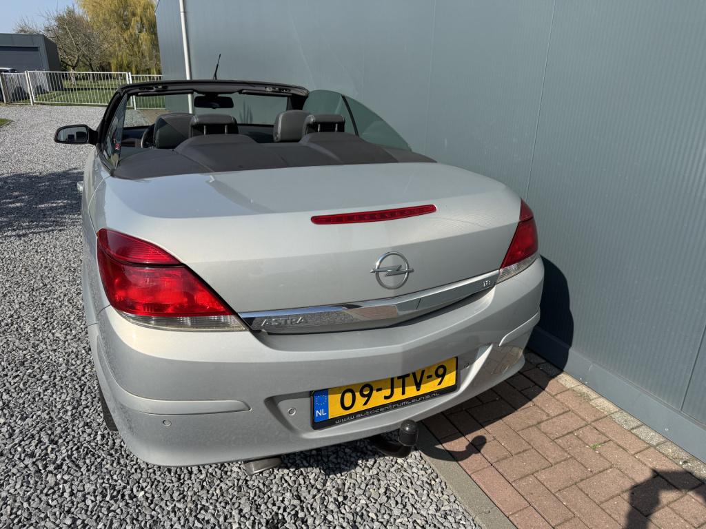 Opel Astra twintop 1.8 cosmo cabriolet