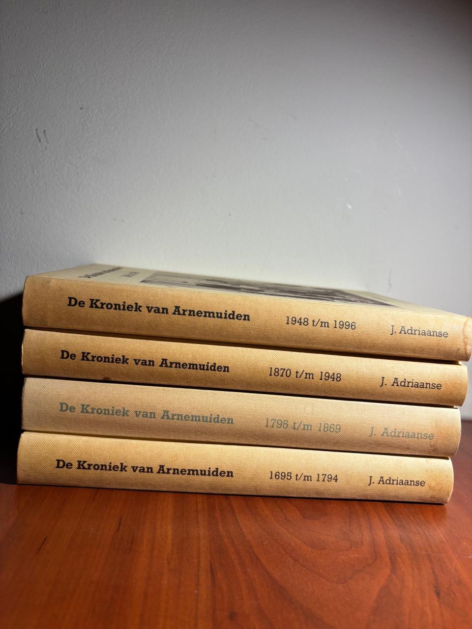 De kroniek van Arnemuiden deel 1 tm 4