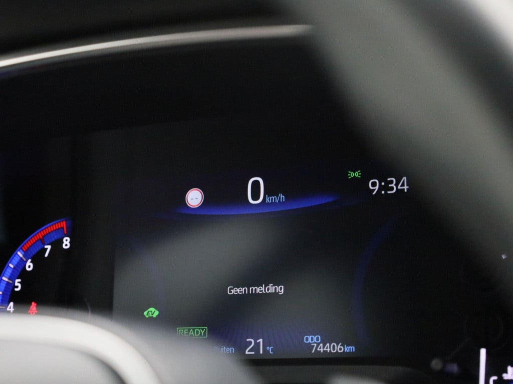 Toyota Corolla 2.0 hybrid dynamic | automaat | lmv | cruise control | stoel