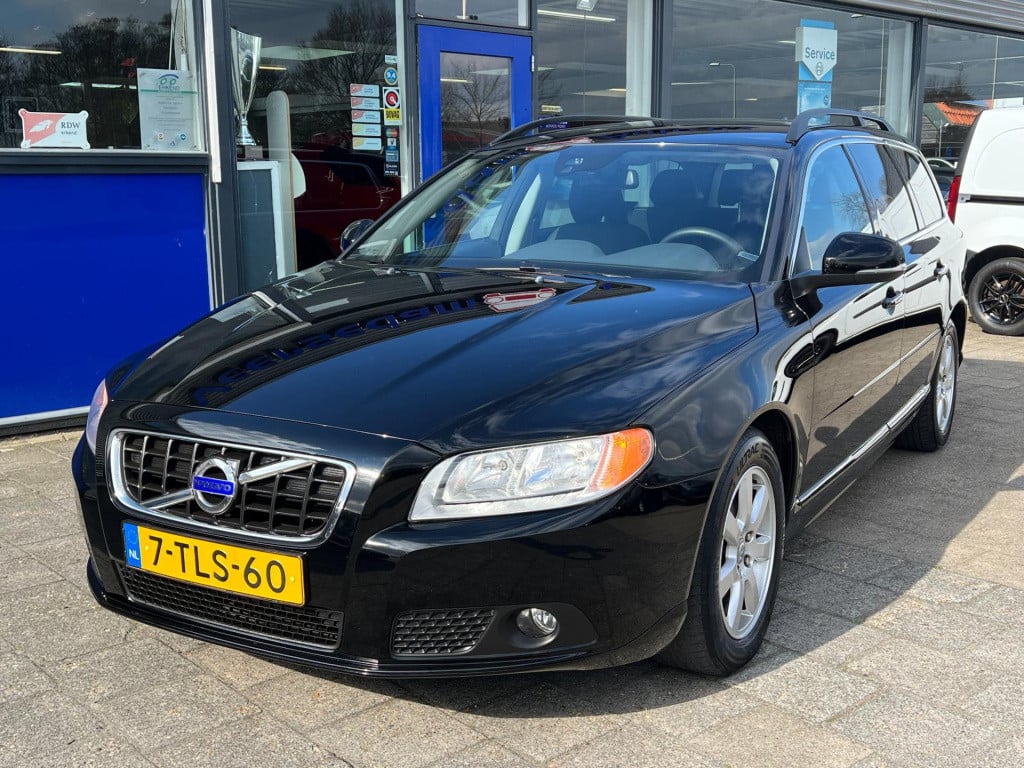 Volvo V70 1.6 d2 kinetic, trekhaak, navi, parkeersensoren enz...