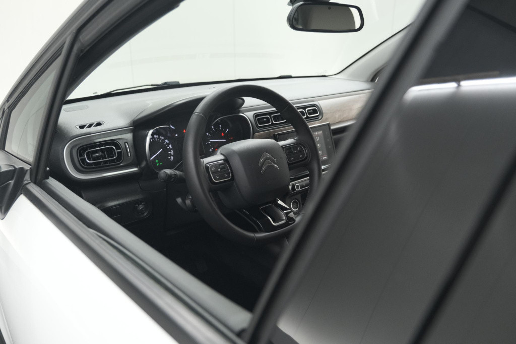 Citroen C3 puretech 82 shine | stoelverwarming | apple carplay | parkeersen