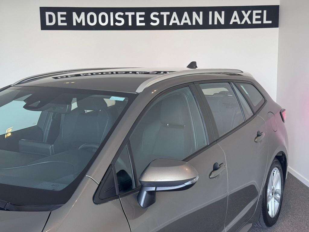 Toyota Corolla Touring Sports 1.8 hybrid business