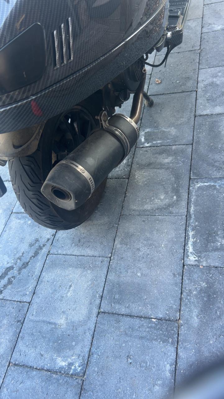 Toscana GTS scooter