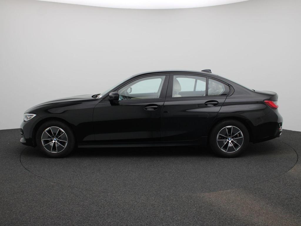 BMW 3-serie 318i business edition | virtual cockpit | navigatie | leder | c