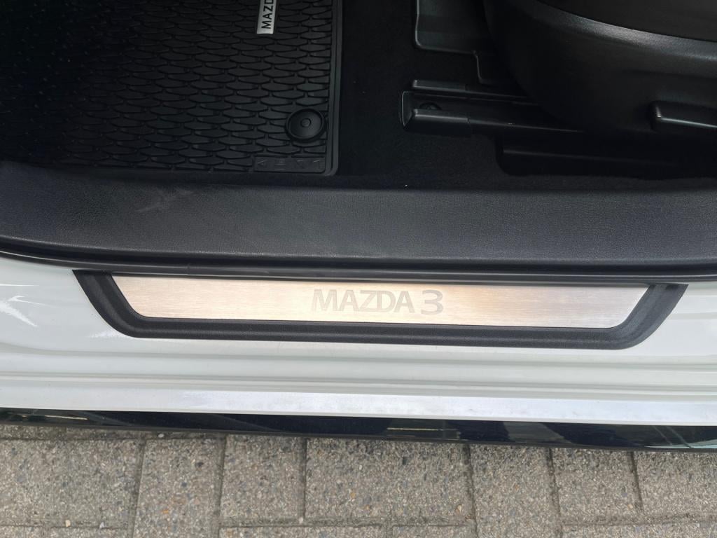 Mazda 3 2.0 e-skyactiv-x m hybrid 180 luxury|bose|aero pack|rijklaar