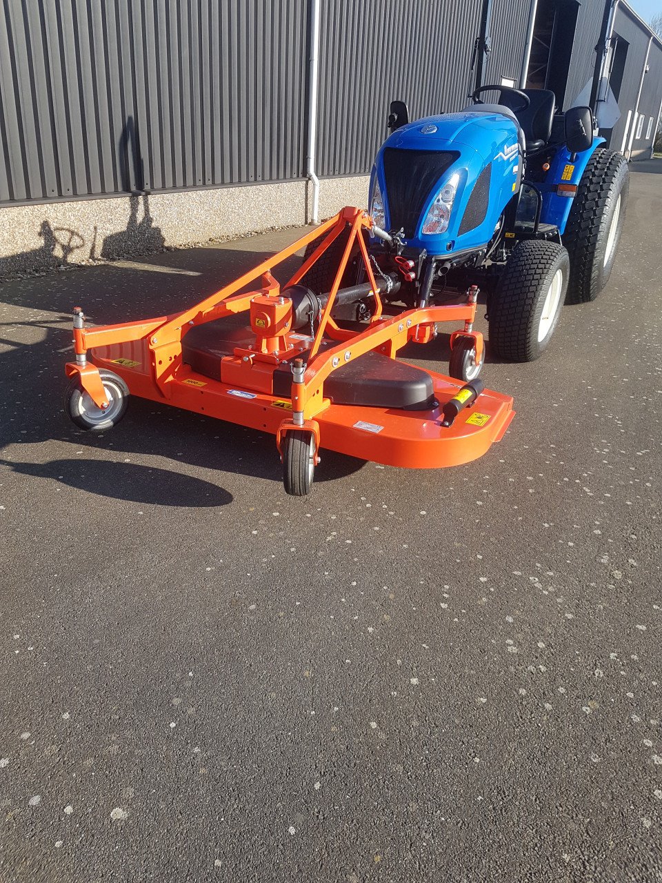 Tractor met maaier