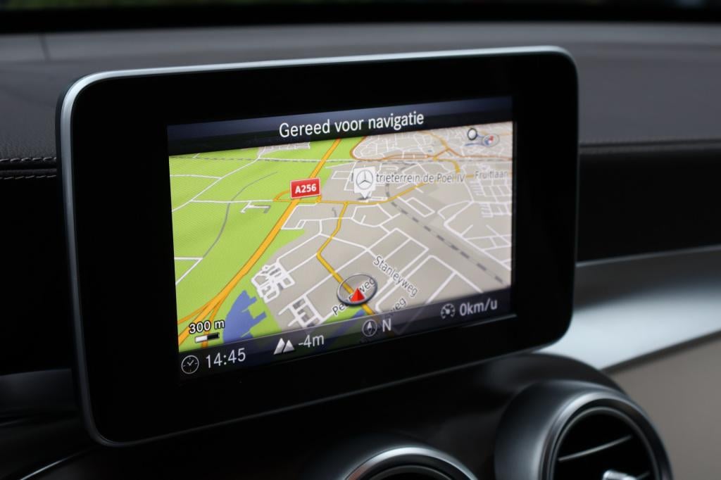 Mercedes-Benz Glc 250 4matic premium plus l beige leder interieur l 360 gr 