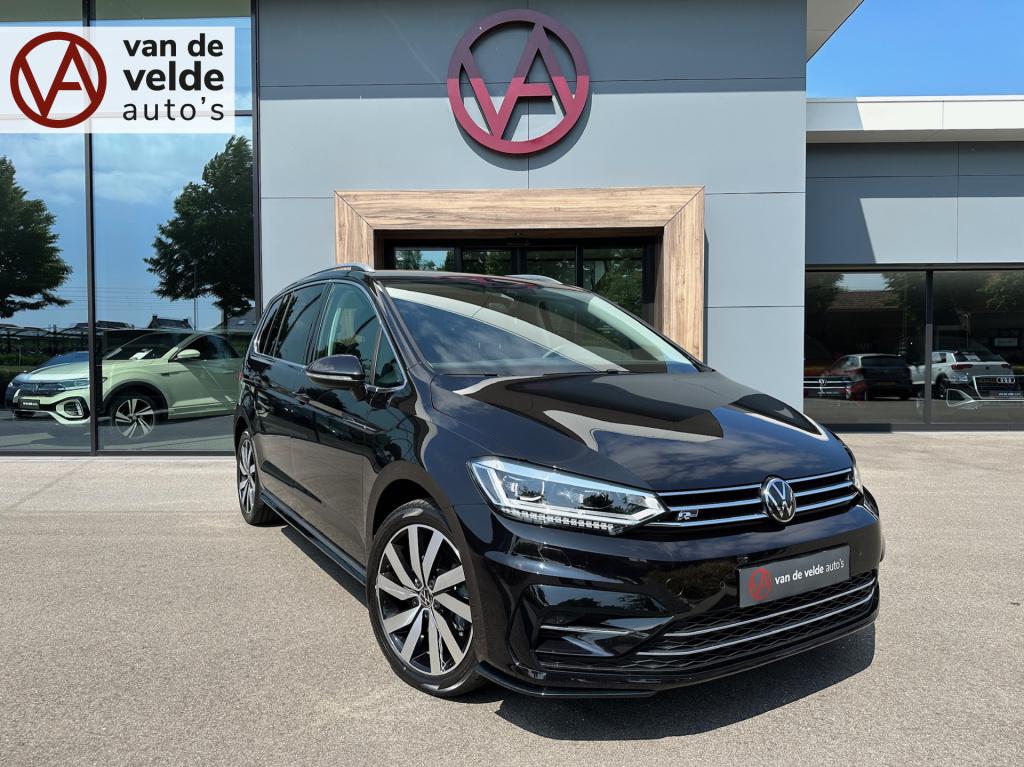 Volkswagen Touran 1.5 tsi 150pk dsg r-line highline | led | trekhaak | dode