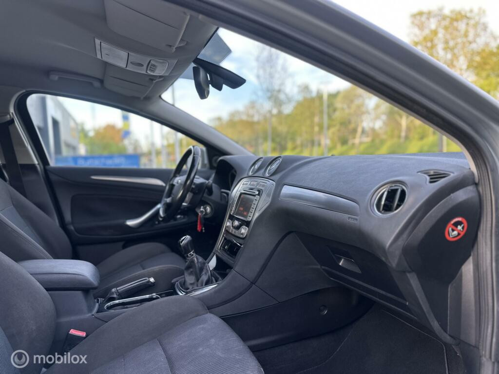 Ford Mondeo 2.0-16V Titanium Clima Cruise Navi km182.586 Nap BJ2007