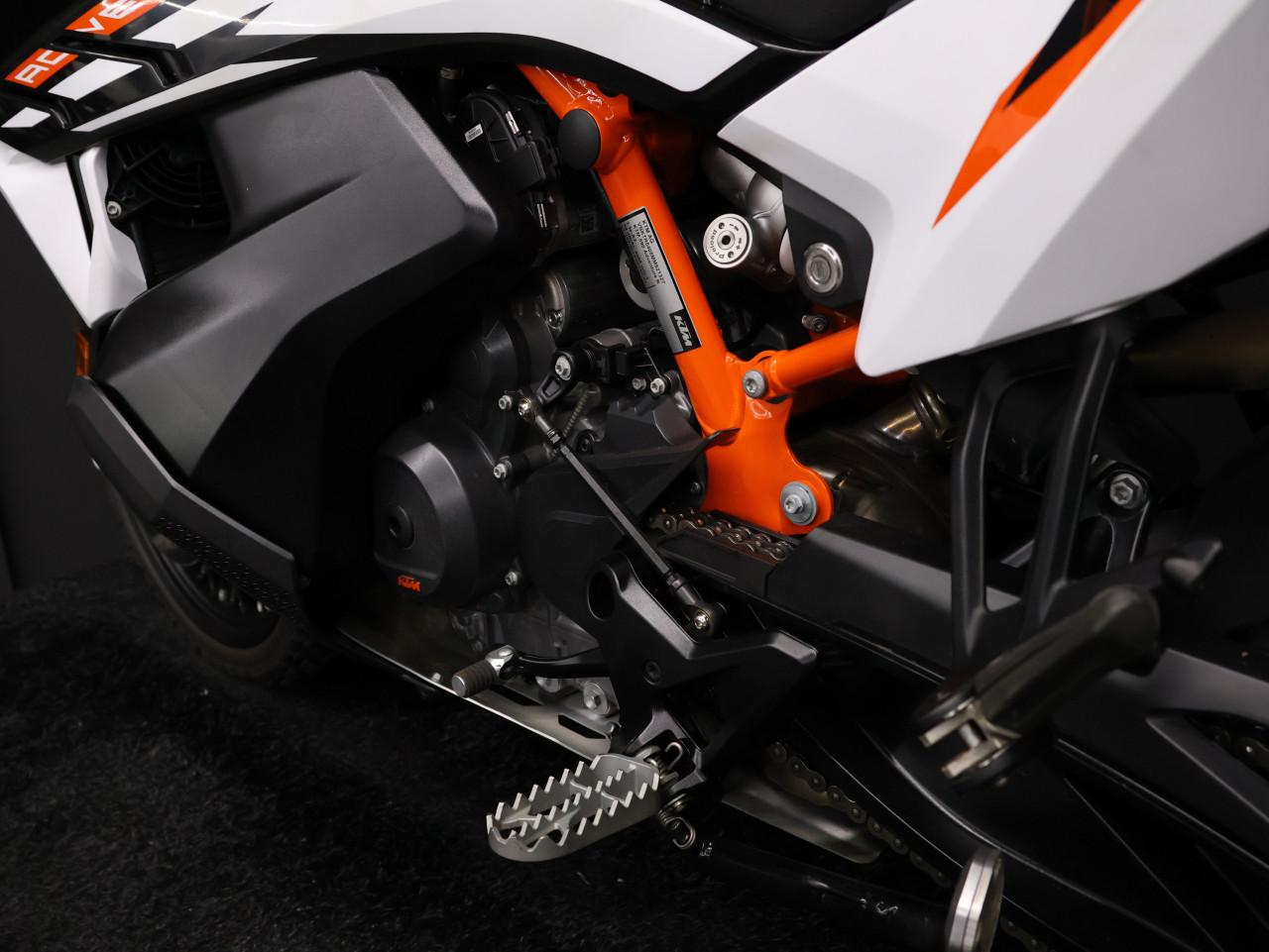 890 ADVENTURE R