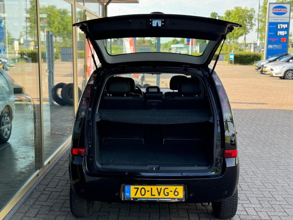 Opel Meriva 1.6-16v cosmo