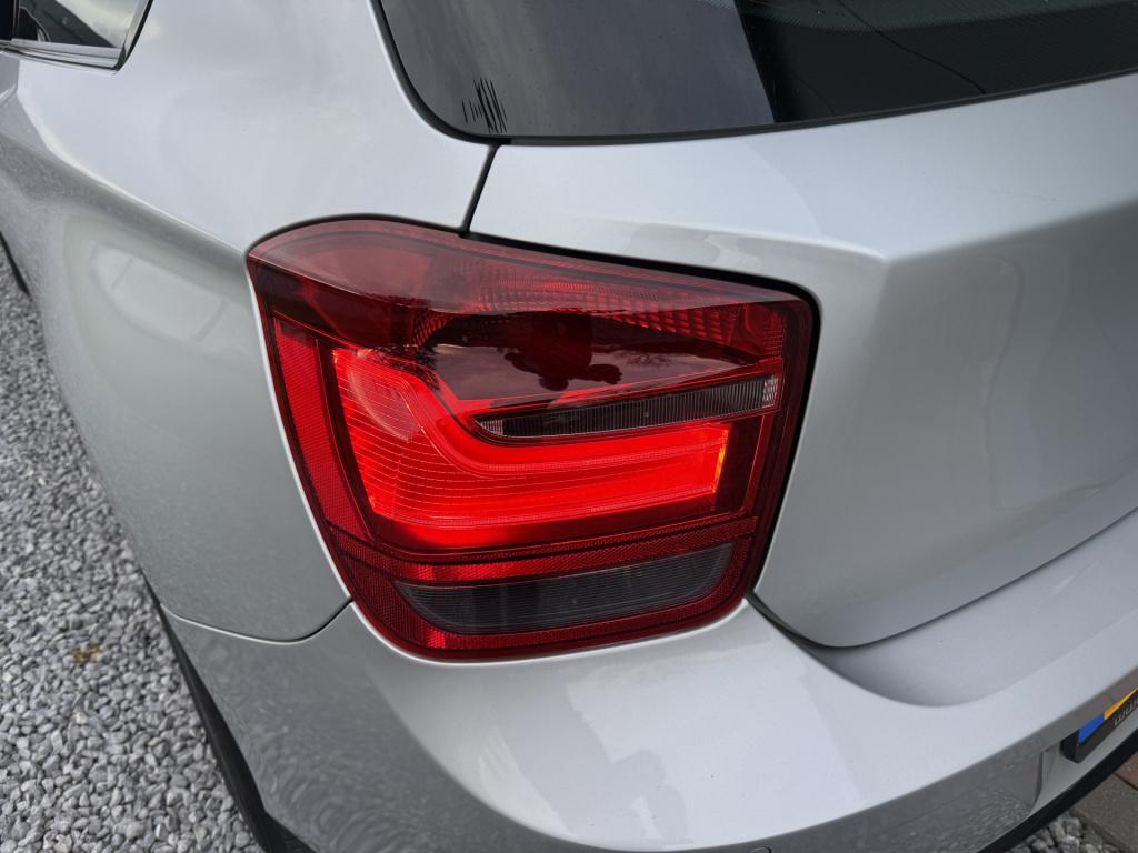 BMW 1 Serie 114i executive business+ 3-drs