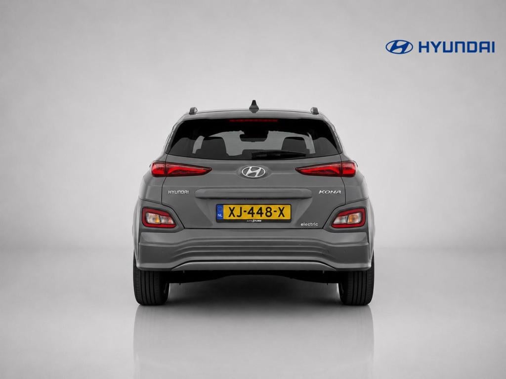 Hyundai Kona ev premium 64 kwh soh 95%