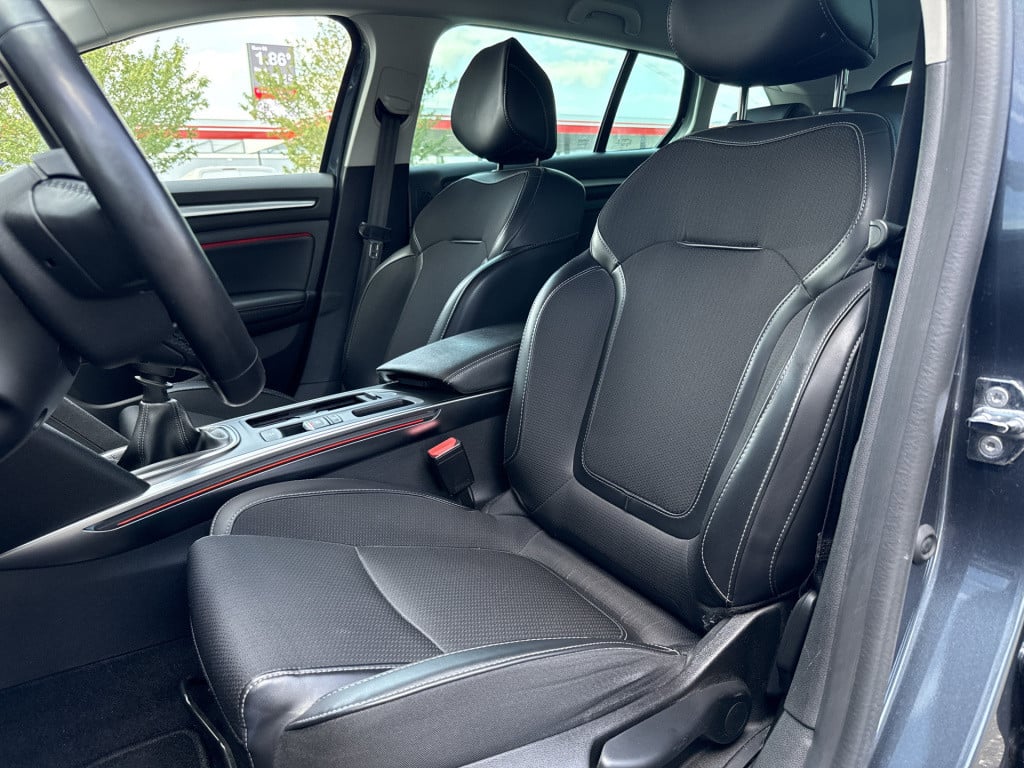 Renault Megane 1.3 tce intens | nl-auto | 1e eig | groot navi | camera | tr