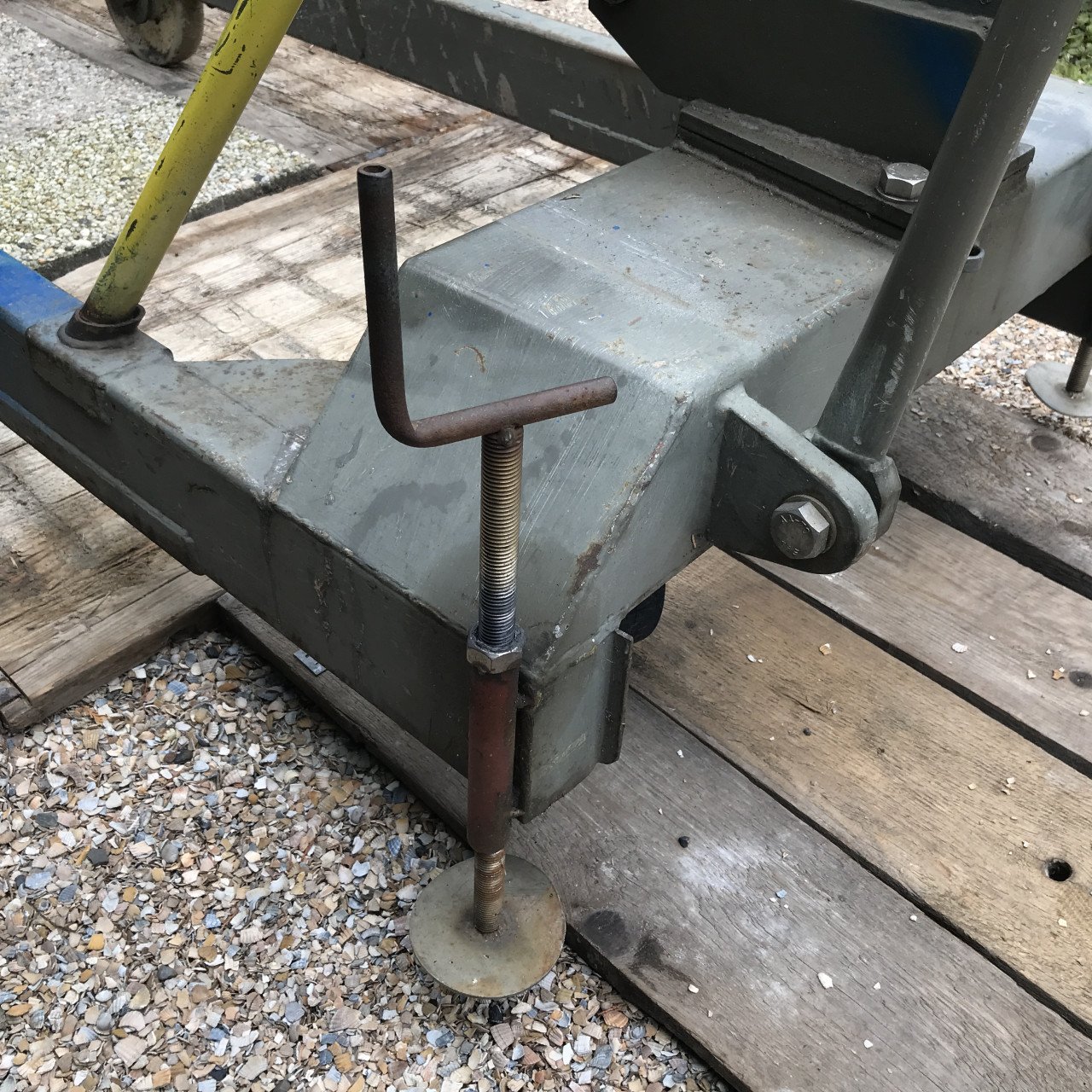 Motorkraan, motortakel, werkplaatstakel