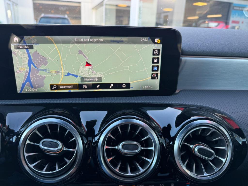 Mercedes-Benz A-Klasse 250 e business solution amg limited