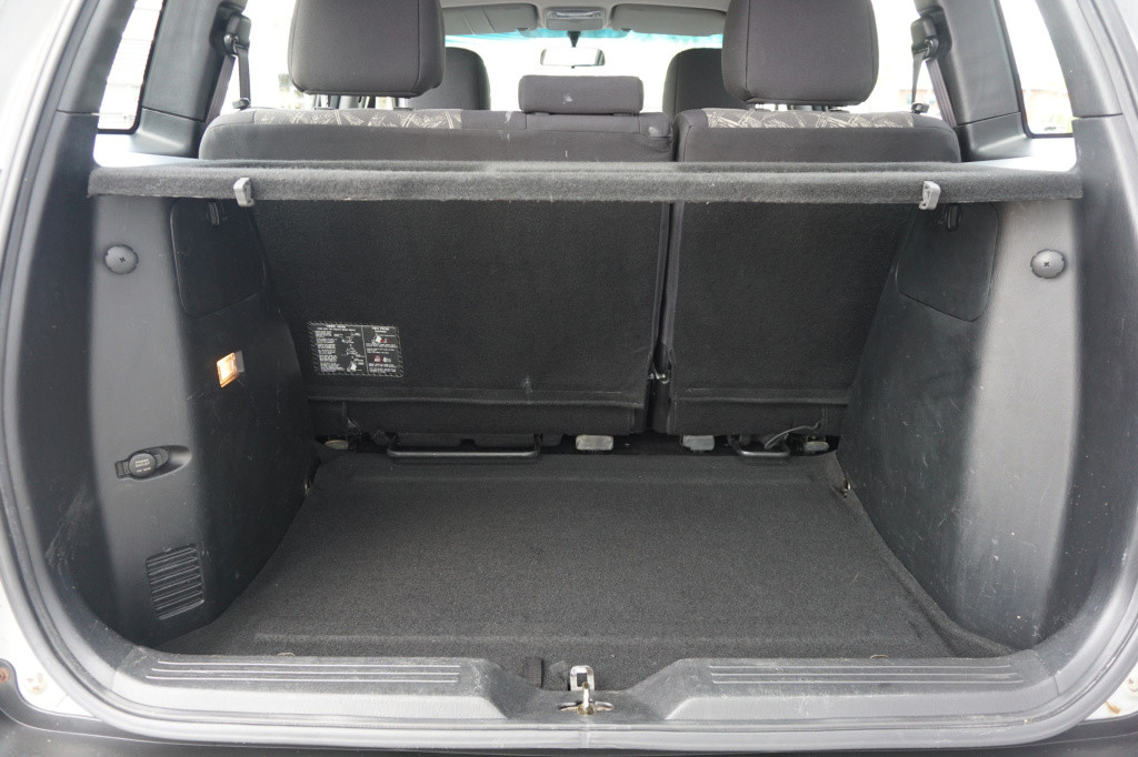 Hyundai Matrix 1.6i silver edition airco / elektr. ramen / trekhaak / nap