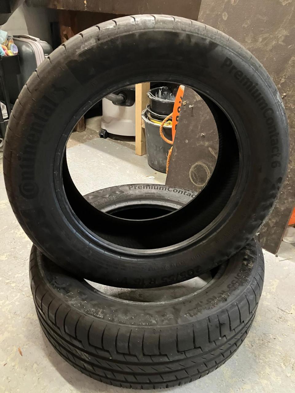 2x Continental 205/55R16V 91V nieuw !!