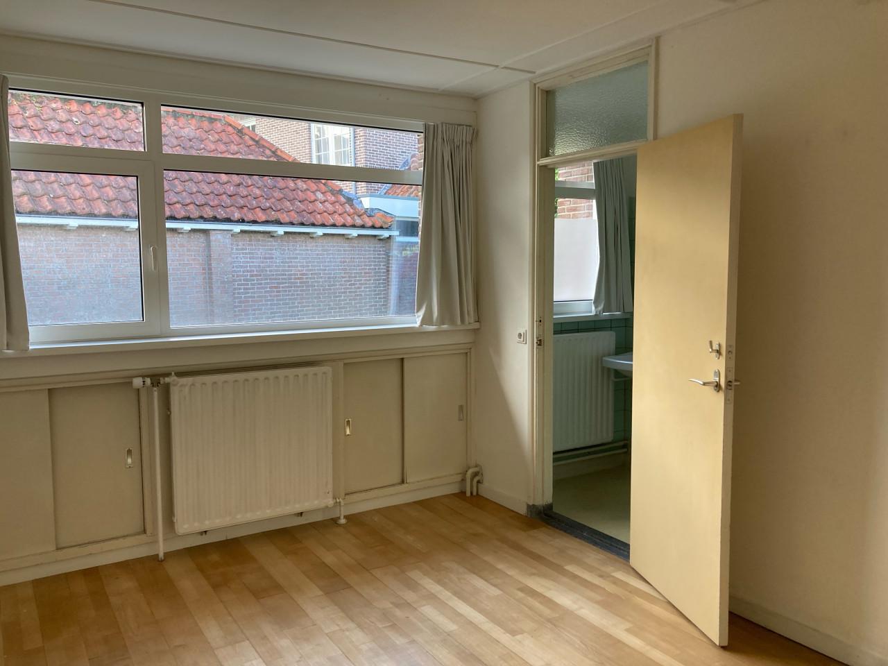 Woning, vrijstaande bungalow met gerage, tijdelijk te huur in Zierikzee