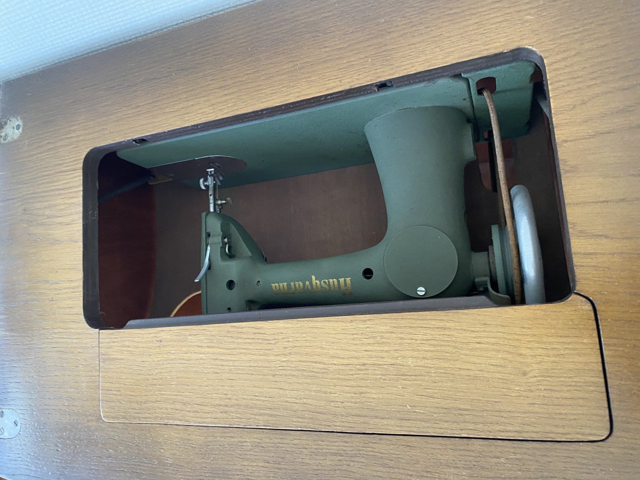 Antiek trap naaimachine