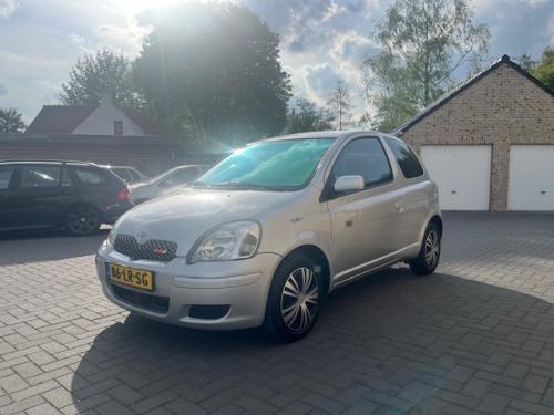 Toyota Yaris 1.3 VVT-i Sol Airco inclusief jaar apk