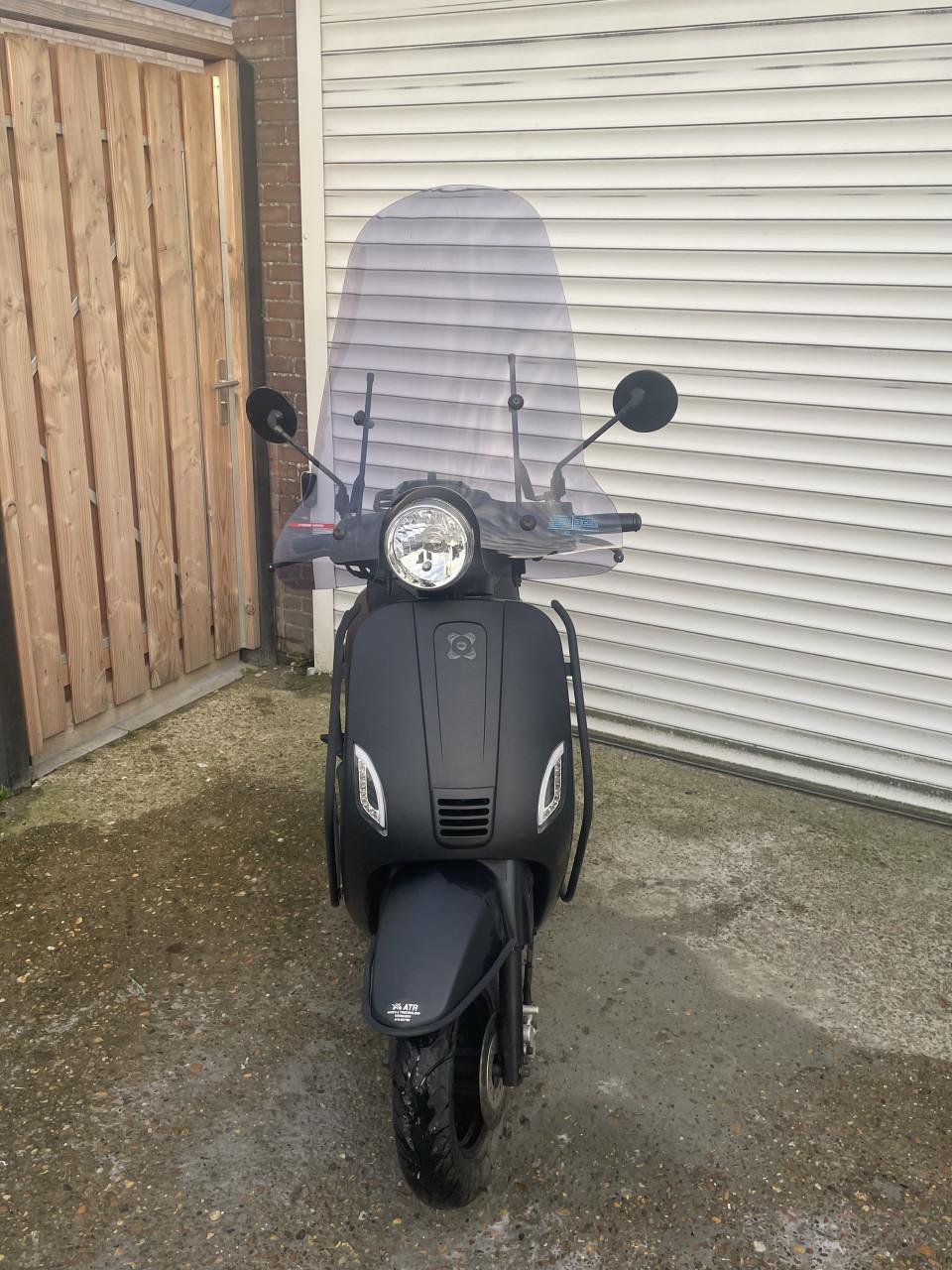 AGM VX 50 scooter