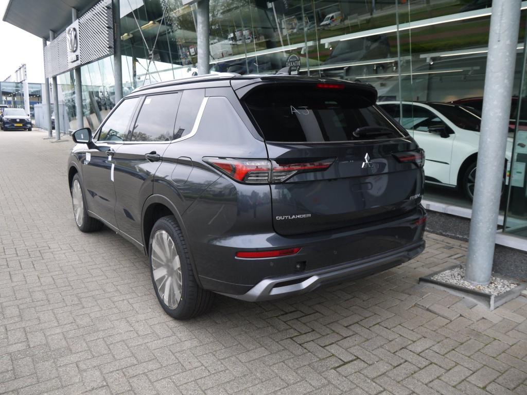 Mitsubishi Outlander 2.4 phev intense+