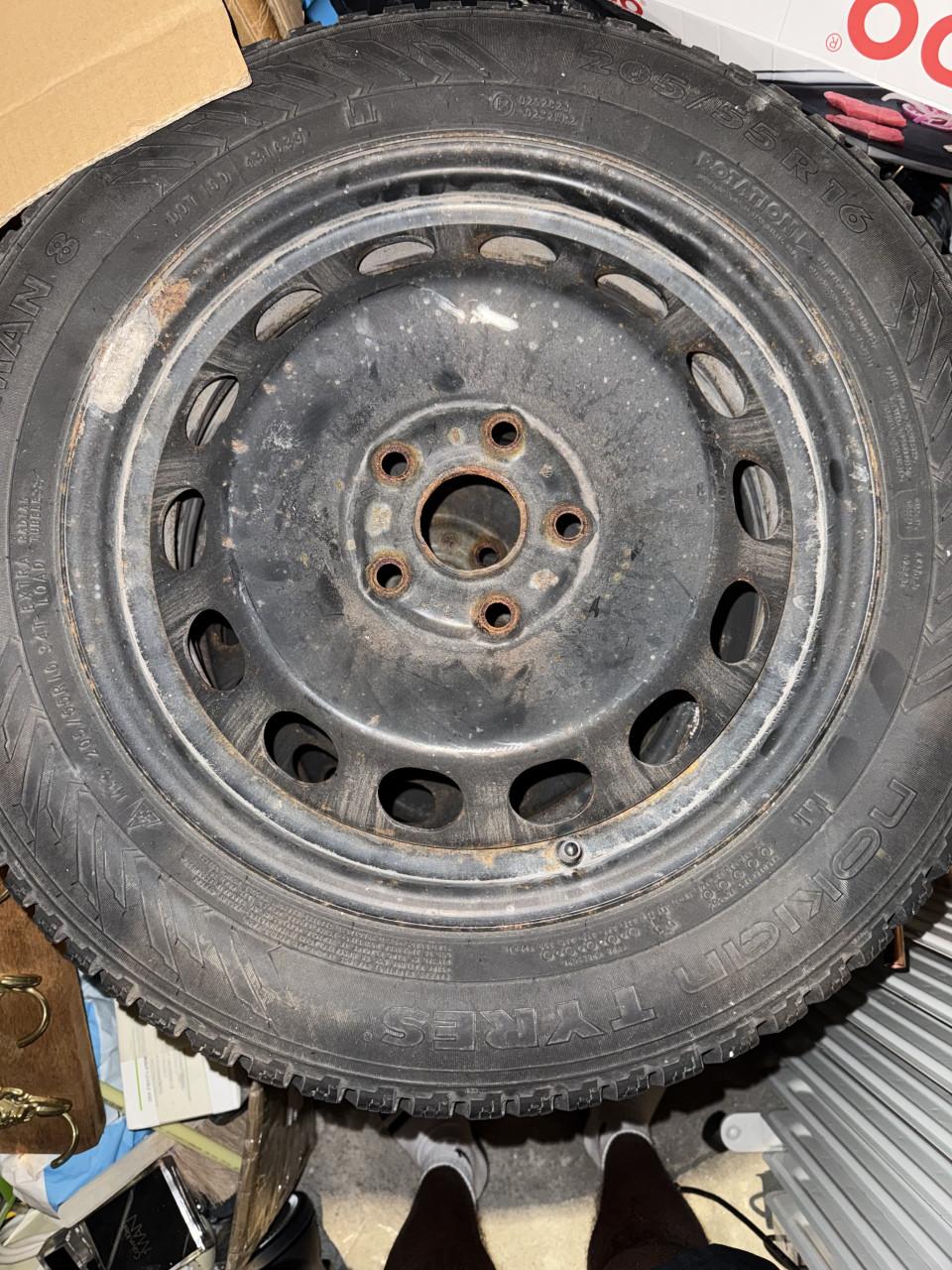 Spijkerbanden 205/55 R16