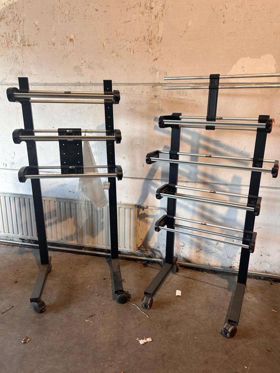 Robuuste houten werktafel op wieltjes 180*70*100