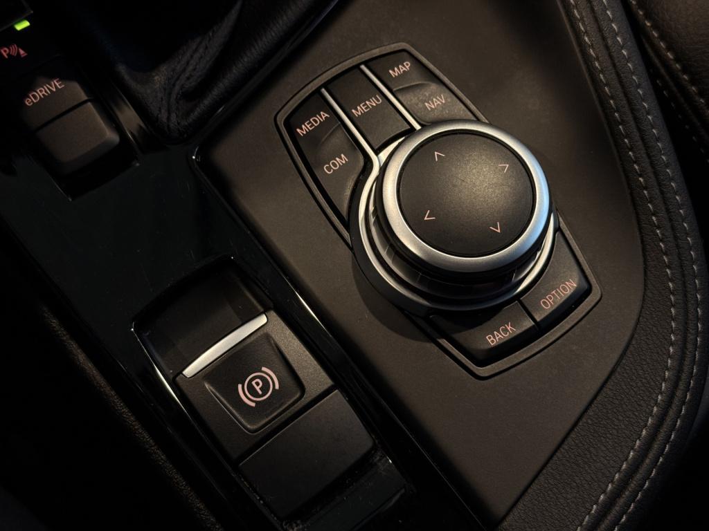 BMW X1 xdrive25e high executive m-sport | led | afn trekhaak | stoelverwarm