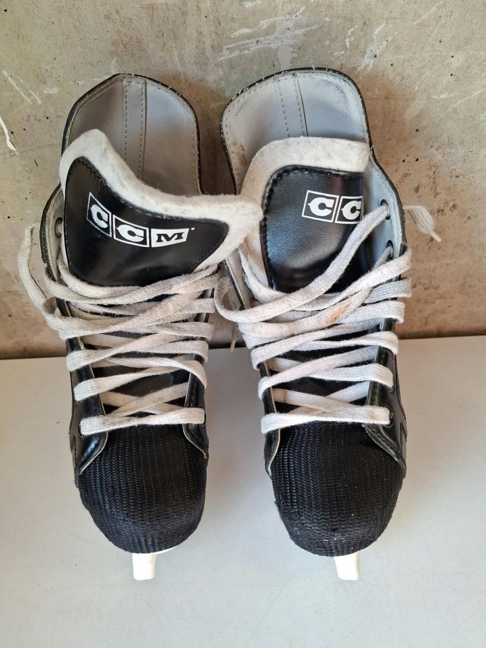 Te koop diverse schaatsen