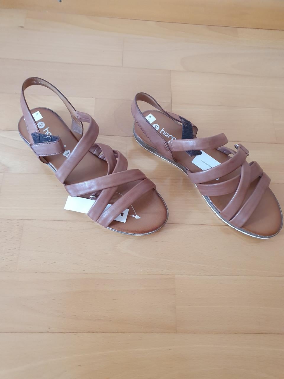Dames sandalen (nieuw)