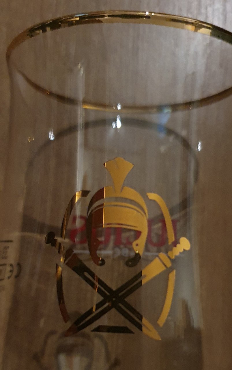 6 Julius bierglazen + 300 viltjes + 8 plastic tafelkaartjes Promo