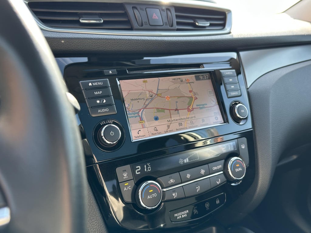 Nissan Qashqai 1.3 dig-t n-connecta trekhaak |design pack | panoramadak | a