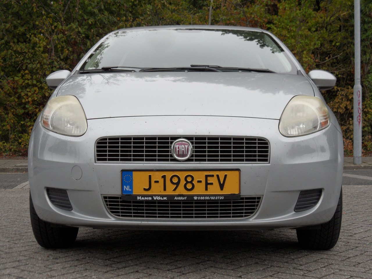 TE KOOP; FIAT Grande Punto 1.4 benzine, 77pk, handges., vrpr. 1700,-- Euro.