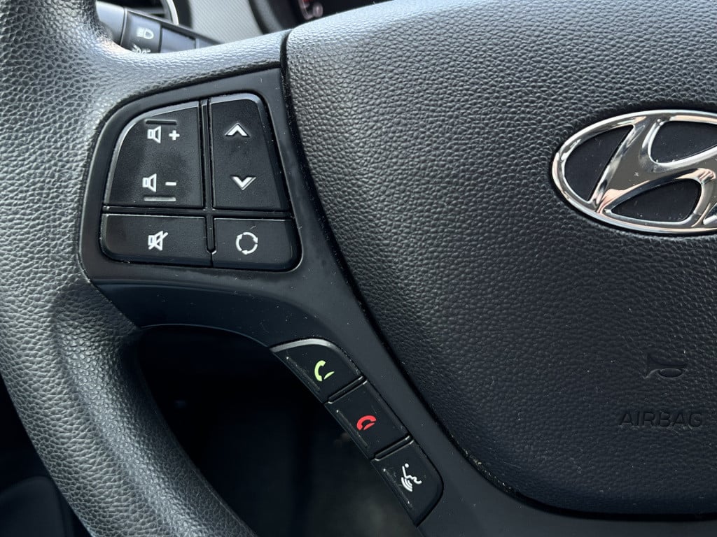 Hyundai I 10 1.0i comfort | nav | apple/ android carplay | cruise control