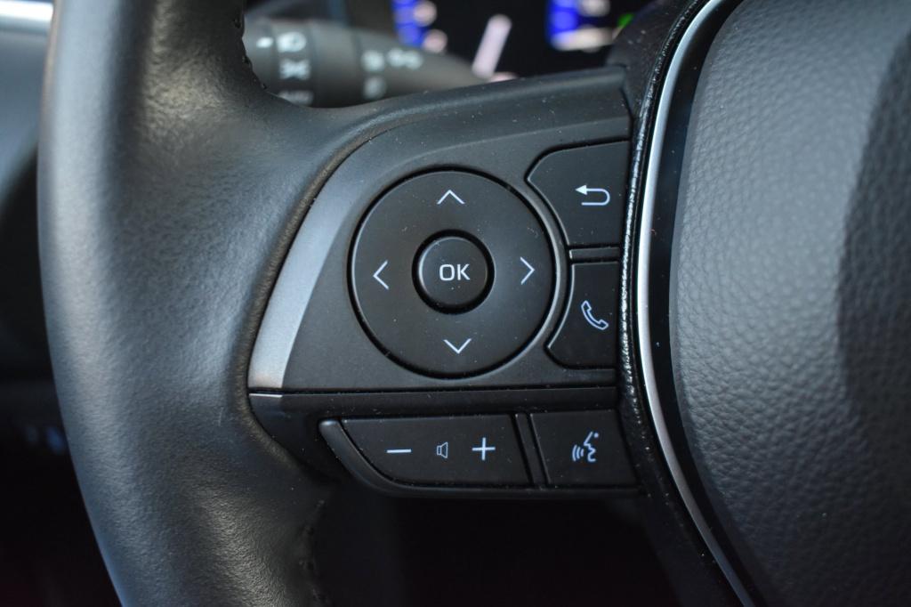 Toyota Corolla 1.8 hybrid dynamic | camera | apple carplay | android auto |