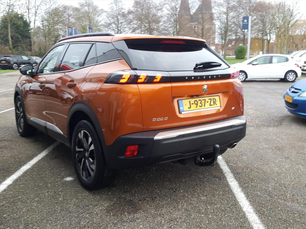 Peugeot 2008 allure 1.5 bluehdi 130pk automaat (eat8) apple carplay & andro