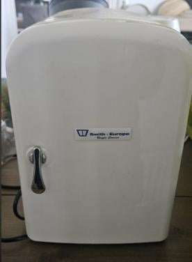 Mini koelkastje op stroom en auto oplader