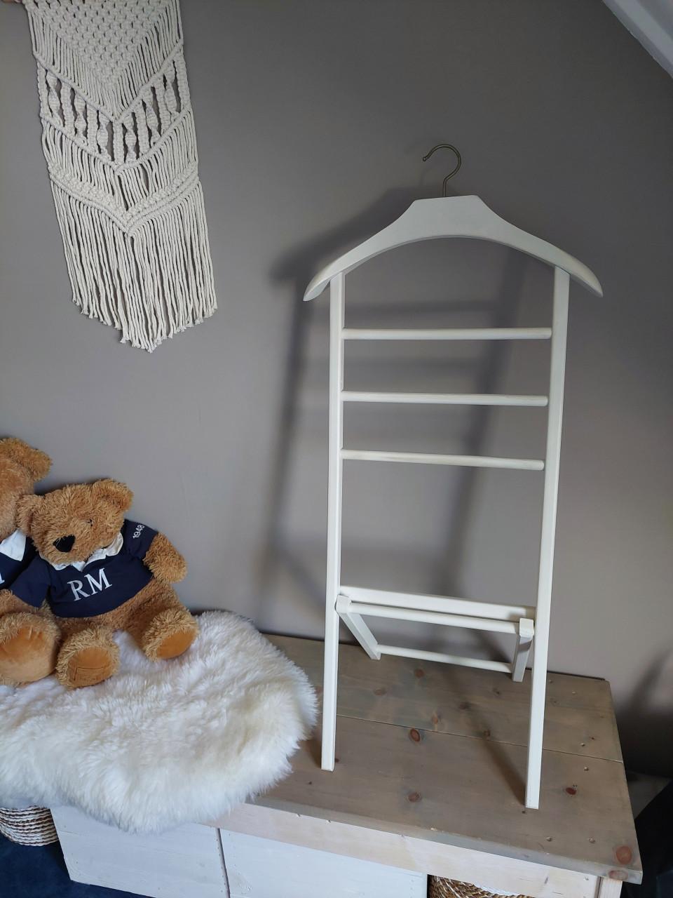 Wit houten dressboy goede staat