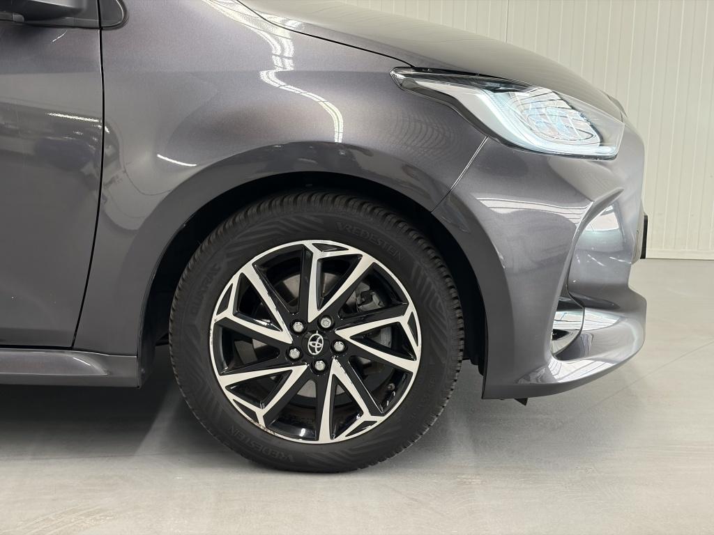 Toyota Yaris 1.5 hybrid dynamic