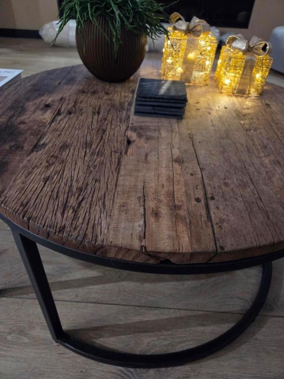 2 houte salontafeltjes Set van twee ronde salontafels, merk Dusverge